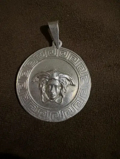 Colgante de plata  Medusa - miniatura 1