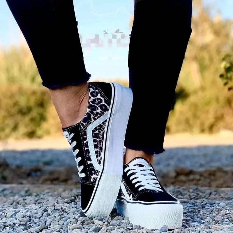 Zapatillas plataforma leopardo negro