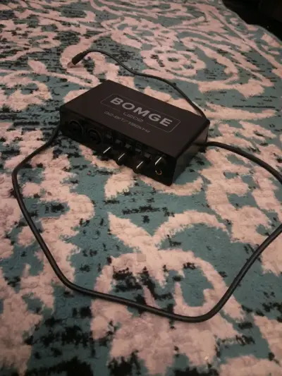 Interfaz de audio/tarjeta de audio BOMGE U-202 - miniatura 1
