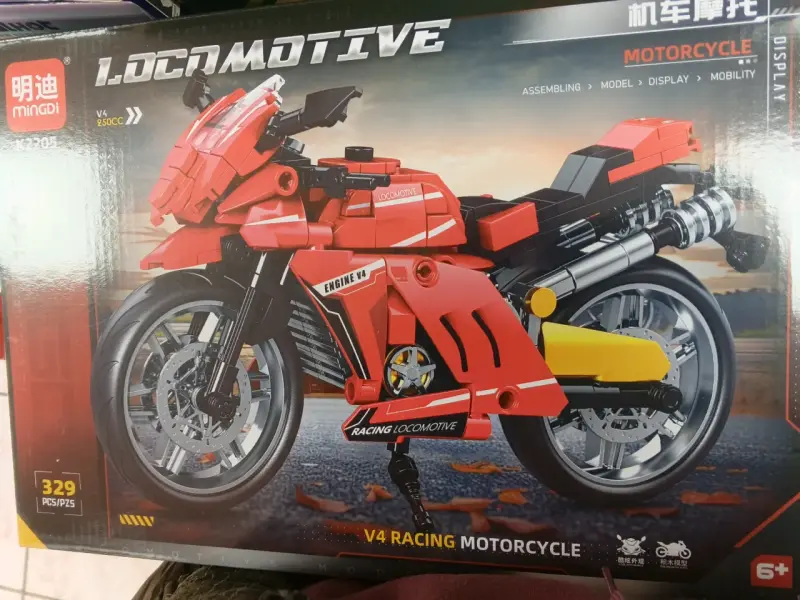 Set de moto modelo bloques rojos