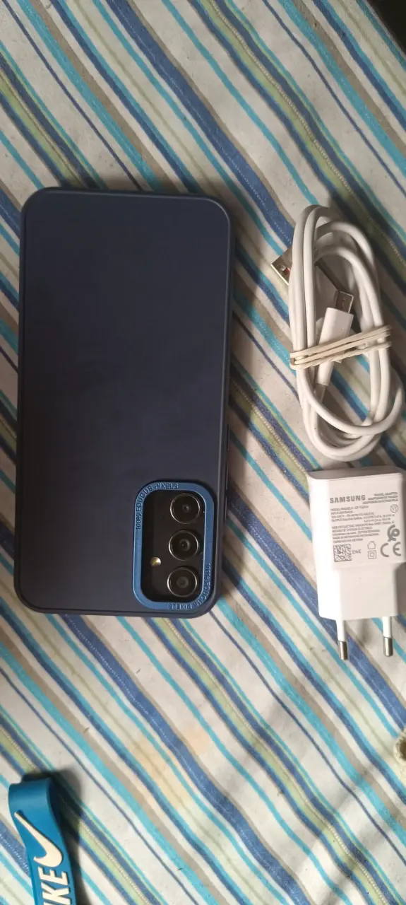 Teléfono Samsung A34 5G con cargador - 2