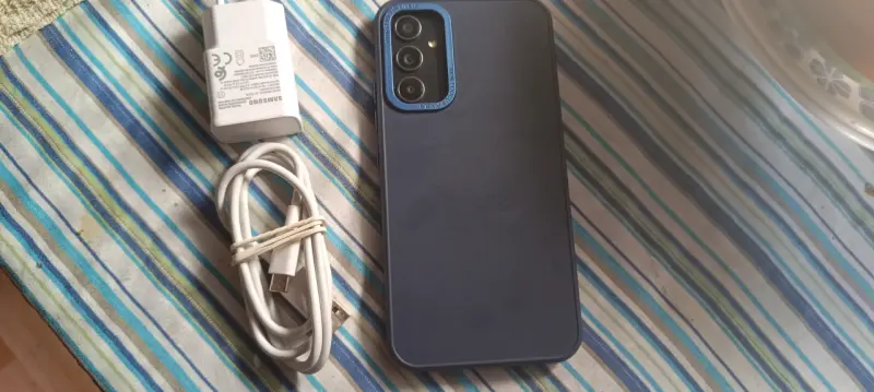 Teléfono Samsung A34 5G con cargador - 3