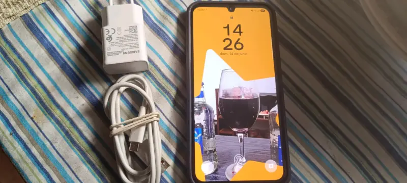 Teléfono Samsung A34 5G con cargador - 5