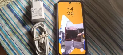 Teléfono Samsung A34 5G con cargador - miniatura 5