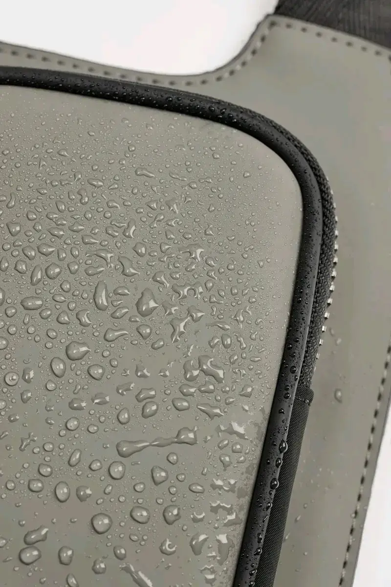 Accesorio De Pecho Traveler Engomado gris - 4