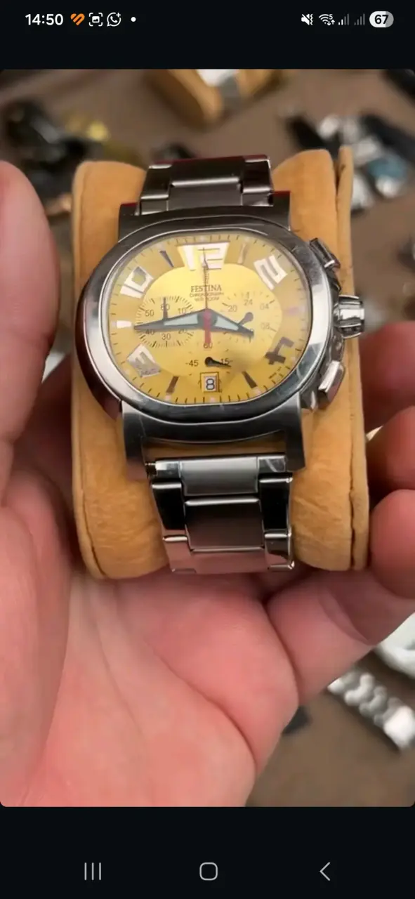 Reloj Festina amarillo de pulsera
