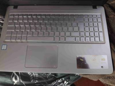Notebook Asus i3 - miniatura 1