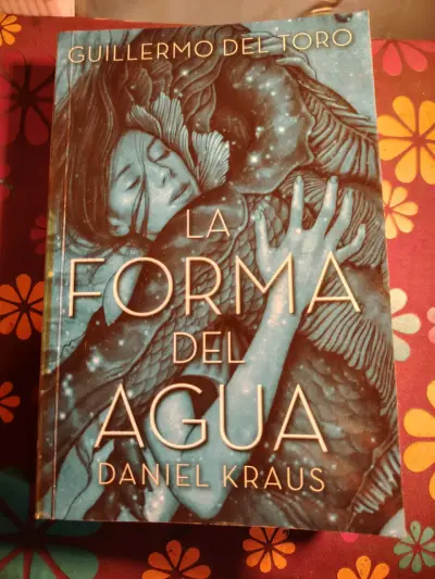 Libro La Forma del Agua tamaño bolsillo - miniatura 1