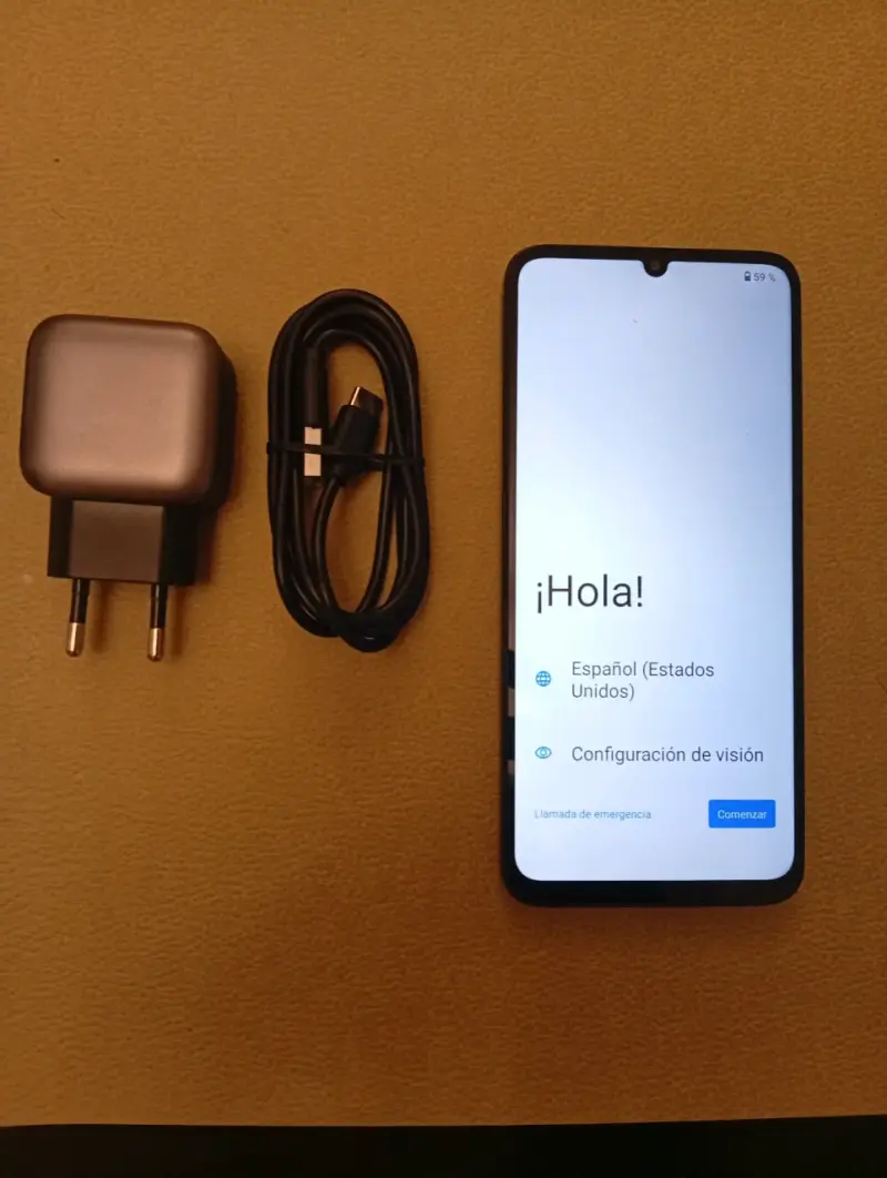 Teléfono móvil con accesorios - 3