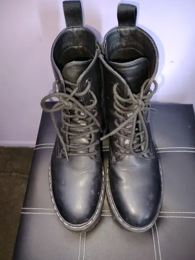 Botines negros de cuero azaleia talla 40 - miniatura 1