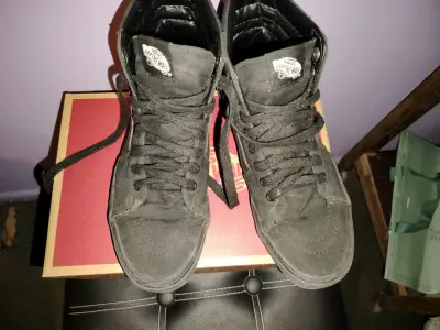 Zapatillas negras Vans altas talla 39 - miniatura 1