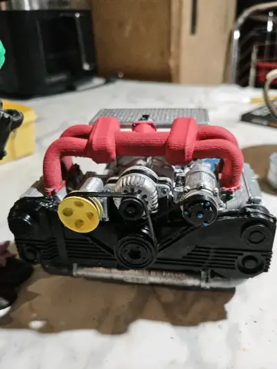 Motor en miniatura de juguete Subaru 2.0 sti - miniatura 1