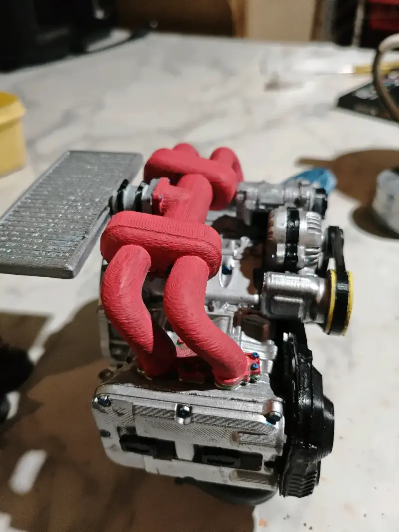 Motor en miniatura de juguete Subaru 2.0 sti - 3
