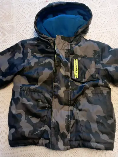 Chaqueta infantil con capucha - miniatura 2