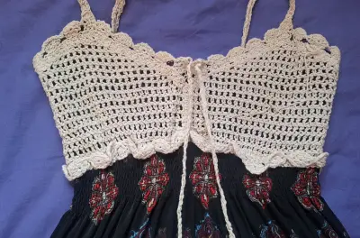 Vestido bohemio con detalle tejido - miniatura 2