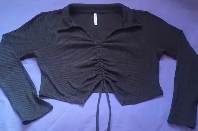 Polera negra manga larga - miniatura 1