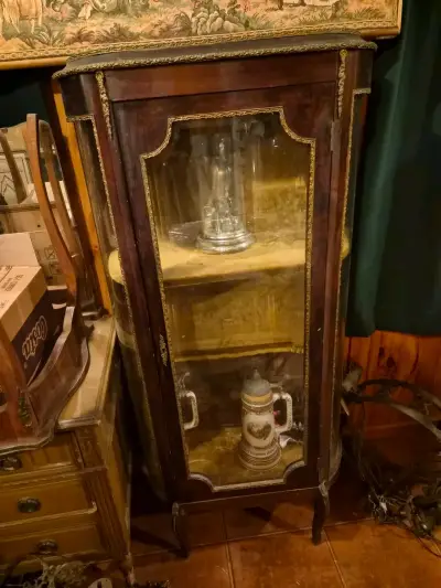 Vitrina antigua de madera estilo luis XVI - miniatura 1