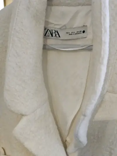 Chaqueta corta blanca con bolsillos - miniatura 4