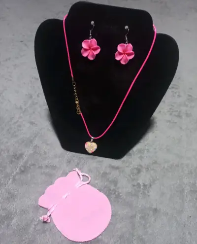 Conjunto joyas colgante y aros - miniatura 3