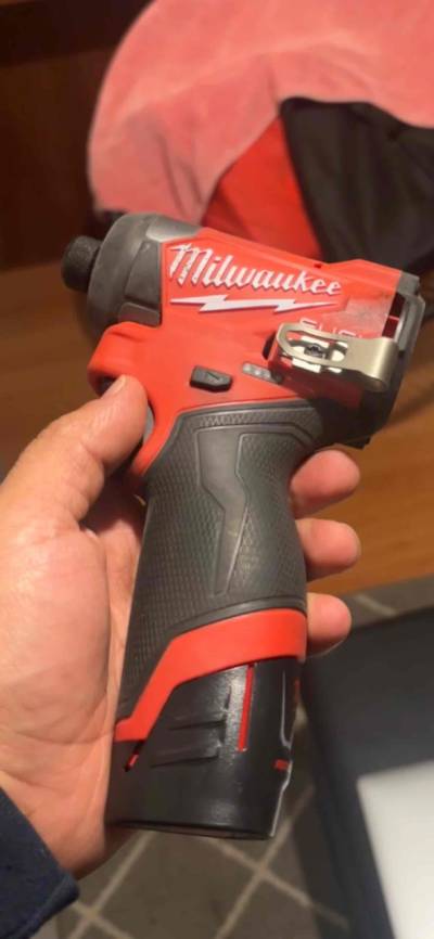 Set taladro Milwaukee M12 Fuel - miniatura 2