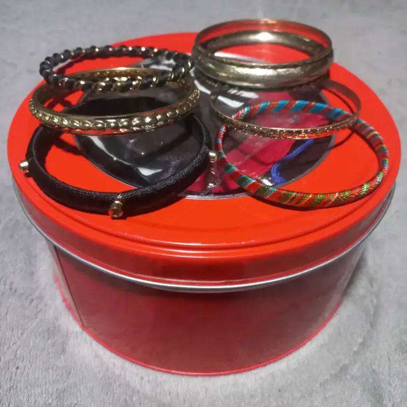 Set de pulseras metálicas variadas - 3