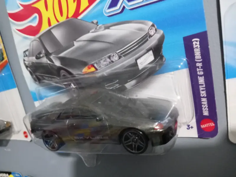 Hot Wheels XL Nissan Skyline - 2