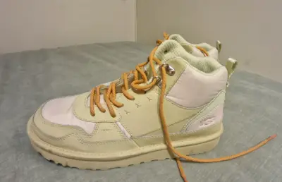 Botines UGG beige y rosados - miniatura 5