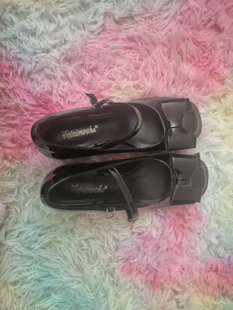 Zapatos de charol negro con hebilla - 2