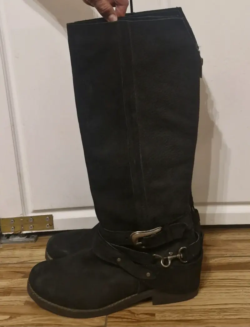 Bota alta negra de cuero - 3