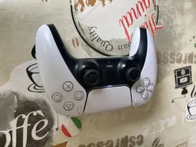 Consola con control y soporte - miniatura 3