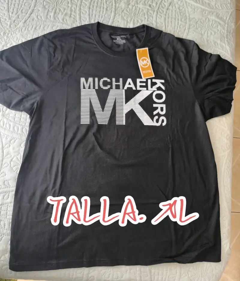 Polera Emporio Armani negra talla L - 3