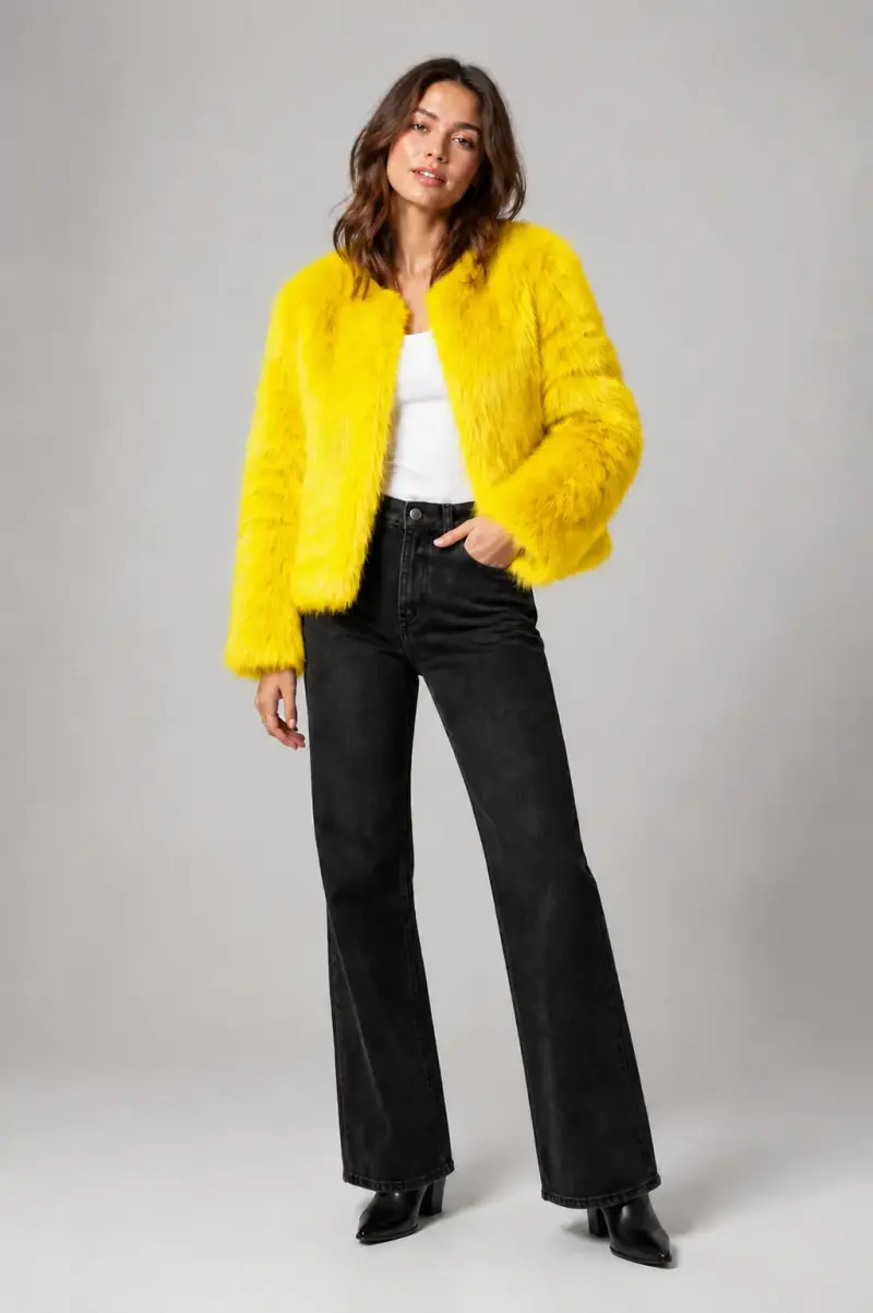 Chaqueta amarilla de peluche - 1