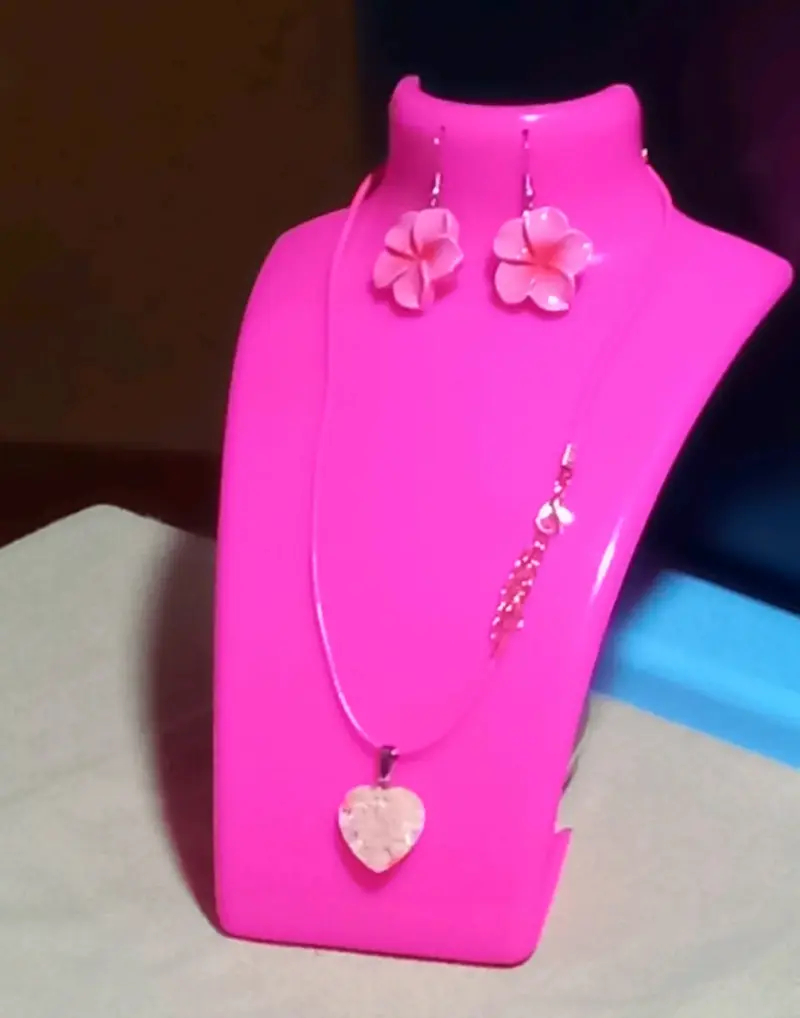Set de collar y aretes florales - 3
