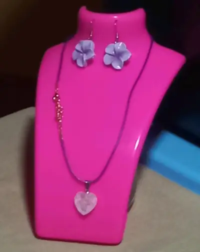 Set de collar y aretes florales - miniatura 5