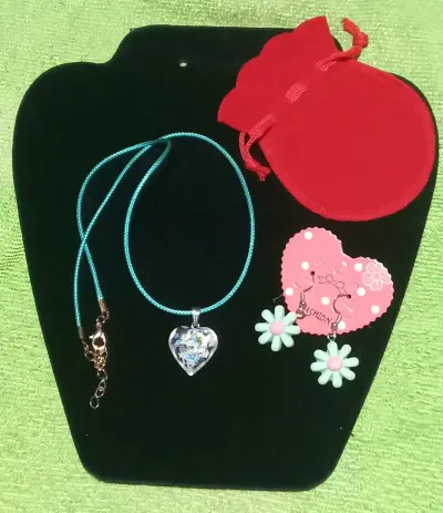 Set collar y aros rosas - miniatura 4