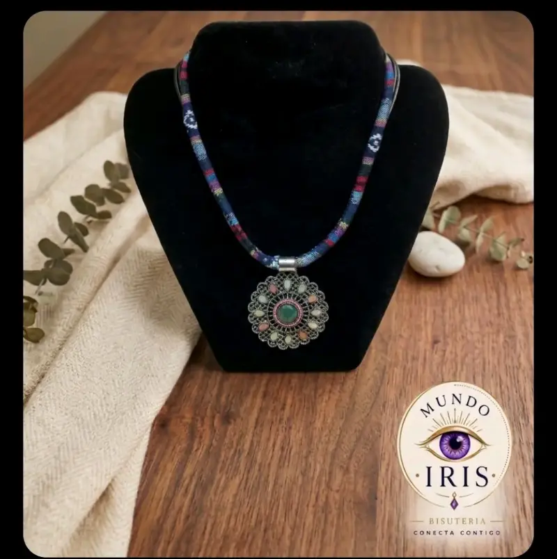 Collares - 3