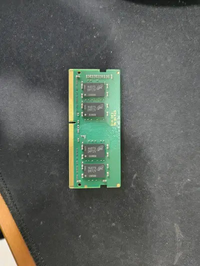Memoria RAM Crucial 8GB DDR4 - miniatura 2