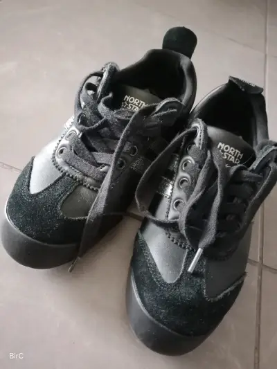 Zapatillas North Star negras - miniatura 1