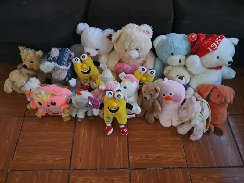 Lote de peluches variados