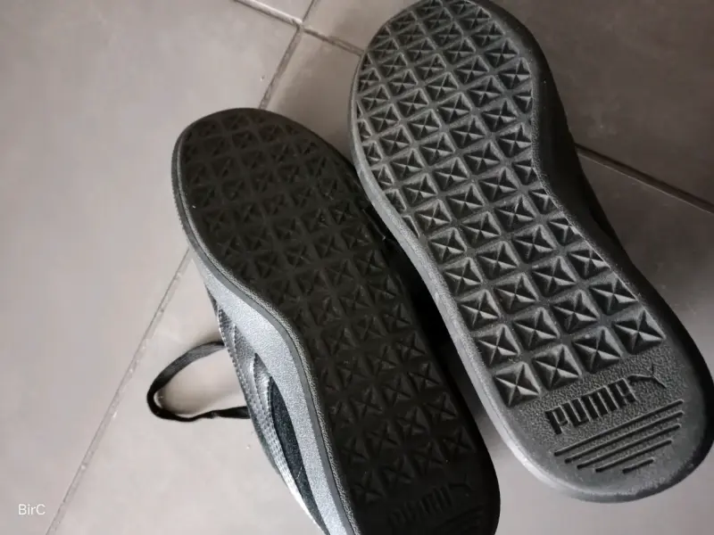 Zapatillas negras Puma - 2