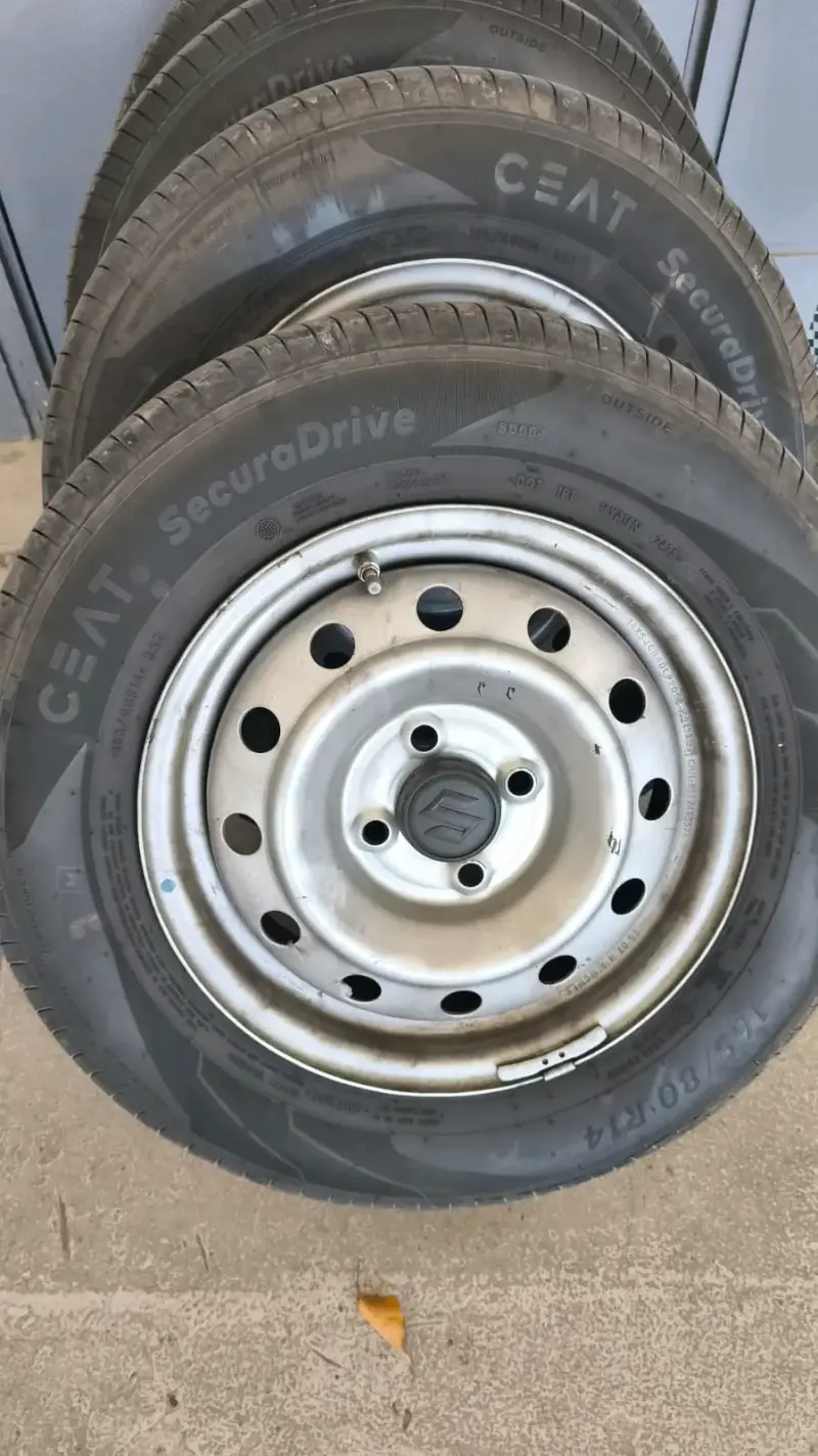 4 Llantas con neumático r14 CEAT - 1