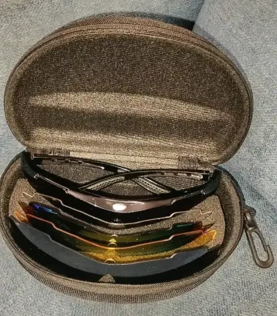 Gafas deportivas con lentes intercambiables - miniatura 2