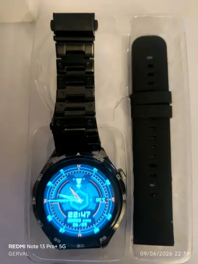 Smartwatch negro con correas - miniatura 1