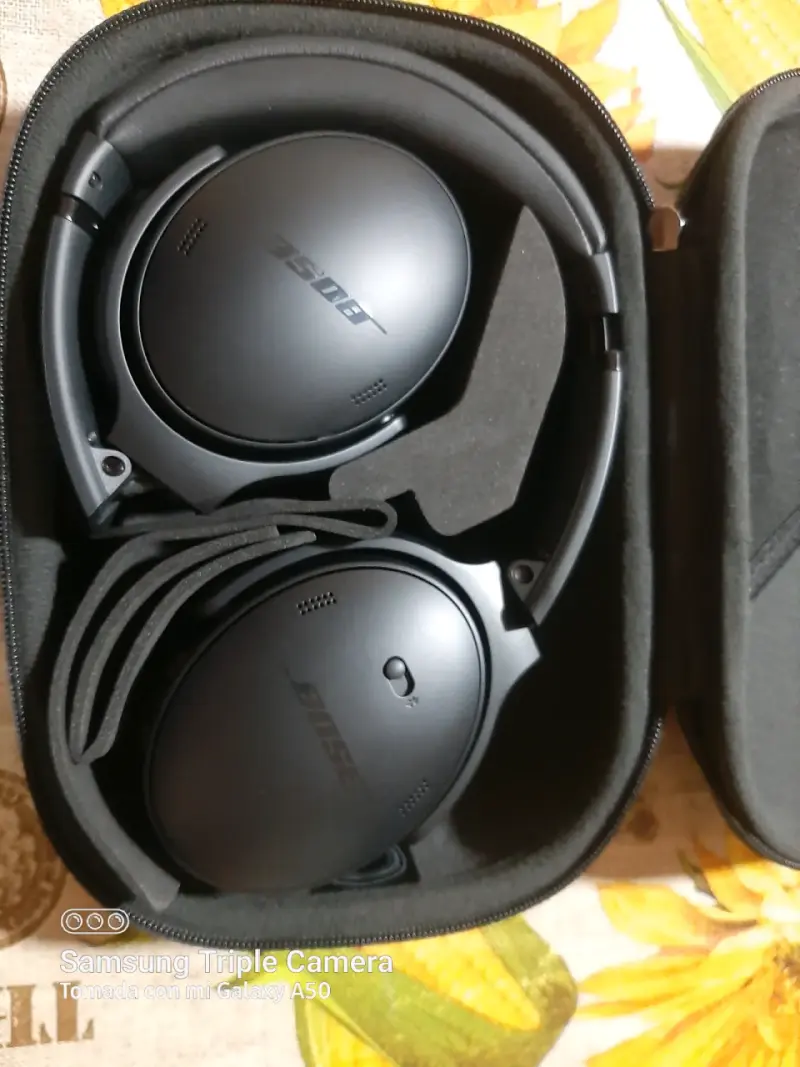 Audífonos Bose QuietComfort negros - 3