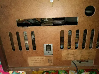 Radio vintage RCA Victor - miniatura 5