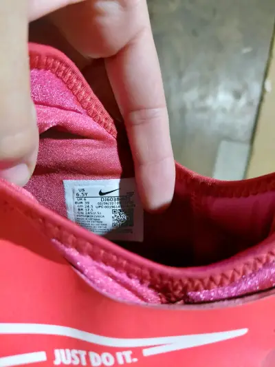 Zapatillas deportivas rosadas Nike - miniatura 1