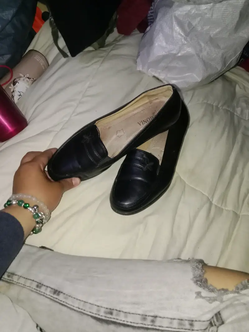 Zapatillas deportivas rosa y negro - 1