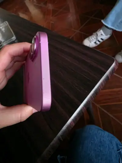 iPhone en buen estado - miniatura 3