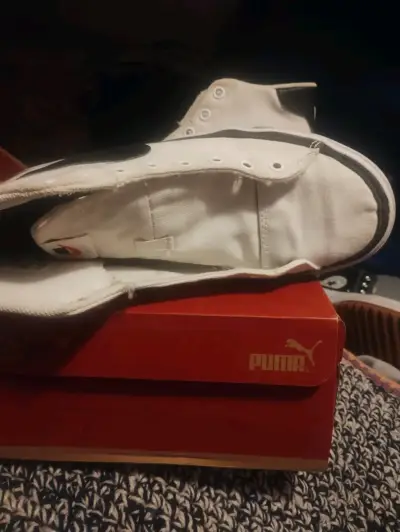 Zapatillas blancas con logo - miniatura 3