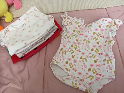 Ropa de niña 0 a 6 meses - miniatura 2